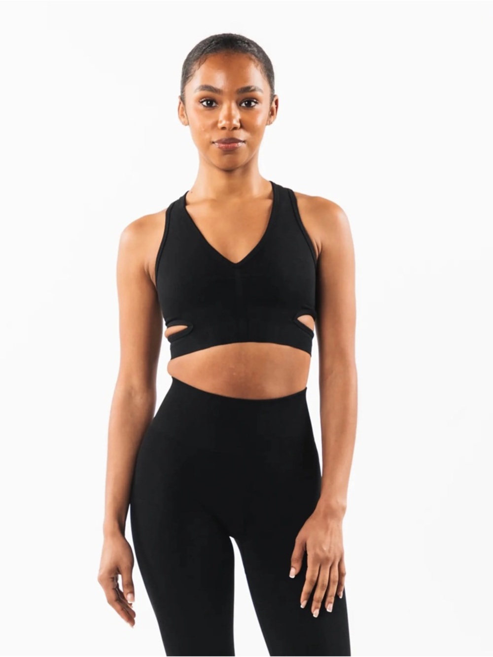 Alphalete Stratus Bra — Black